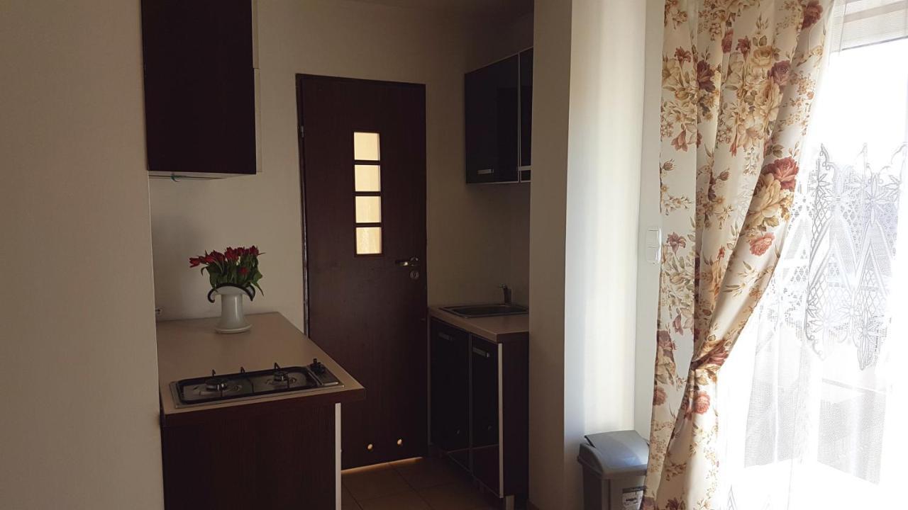 E&S_ Apartament Міліч Екстер'єр фото